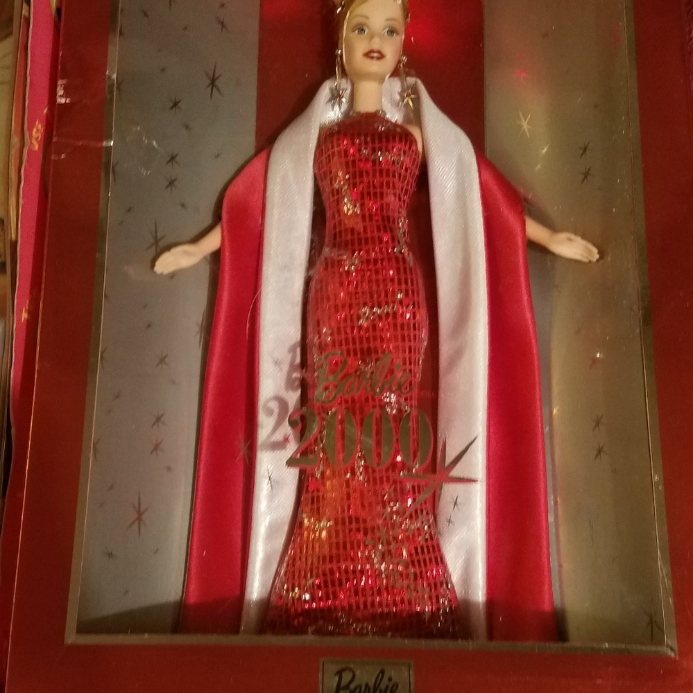 New in box Barbie 2000